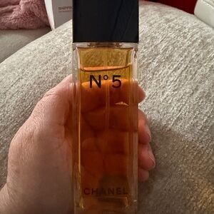 Chanel No. 5 Eau de Toilette with Amber Hue